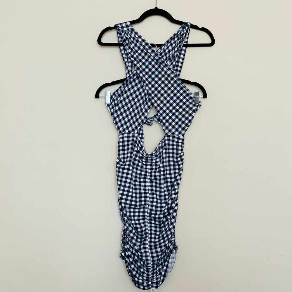 Cut out open back tie dress